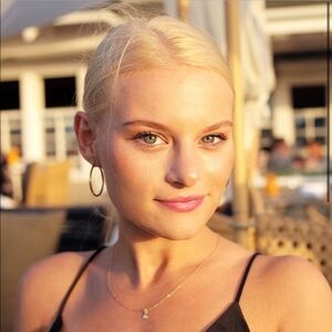 Meet your Posher, ILov